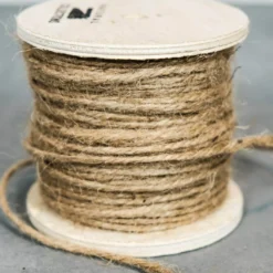 Seil auf Holzspule