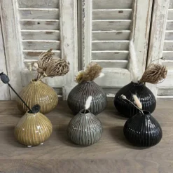 Vase Ovada