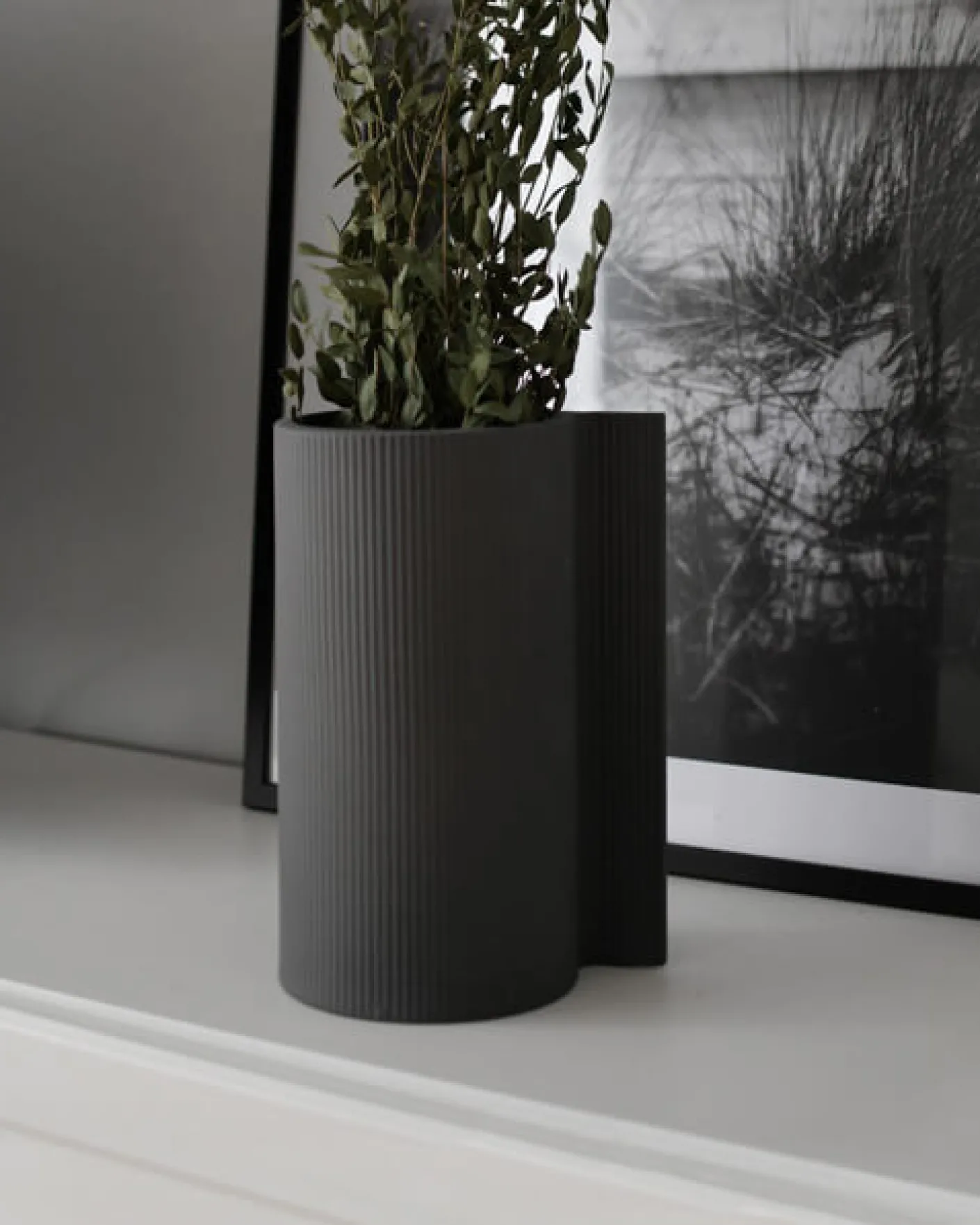 Vassunda Vase